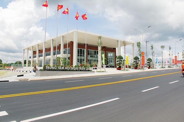 trung-tam-tien-ich-golden-center-city-2