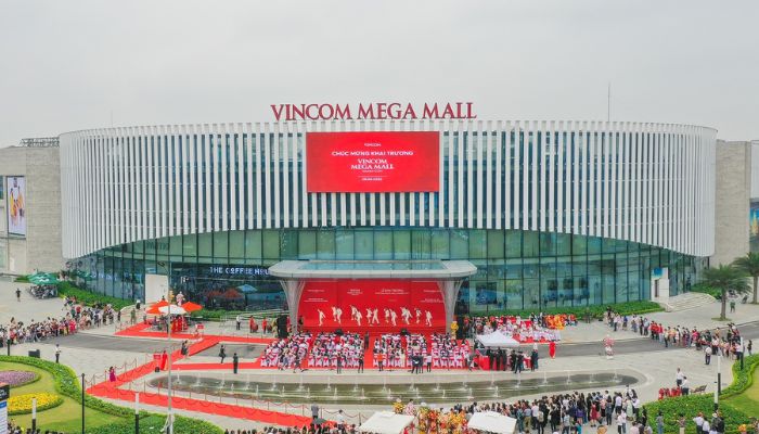 Nằm cạnh thiên đường mua sắm Vincom Mega Mall 